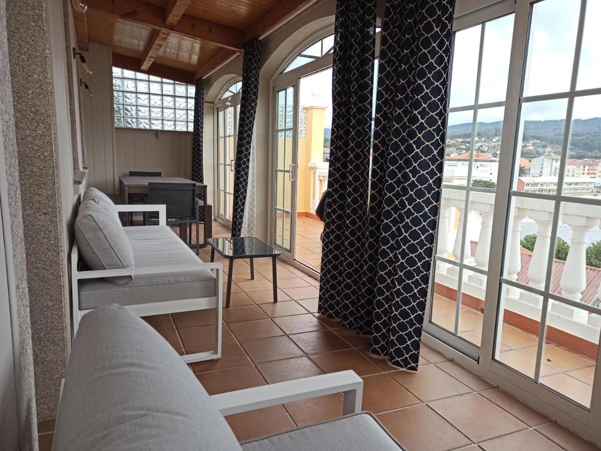 Casa da Costa - Piso con galería y terraza con vistas al mar Cedeira Exterior foto
